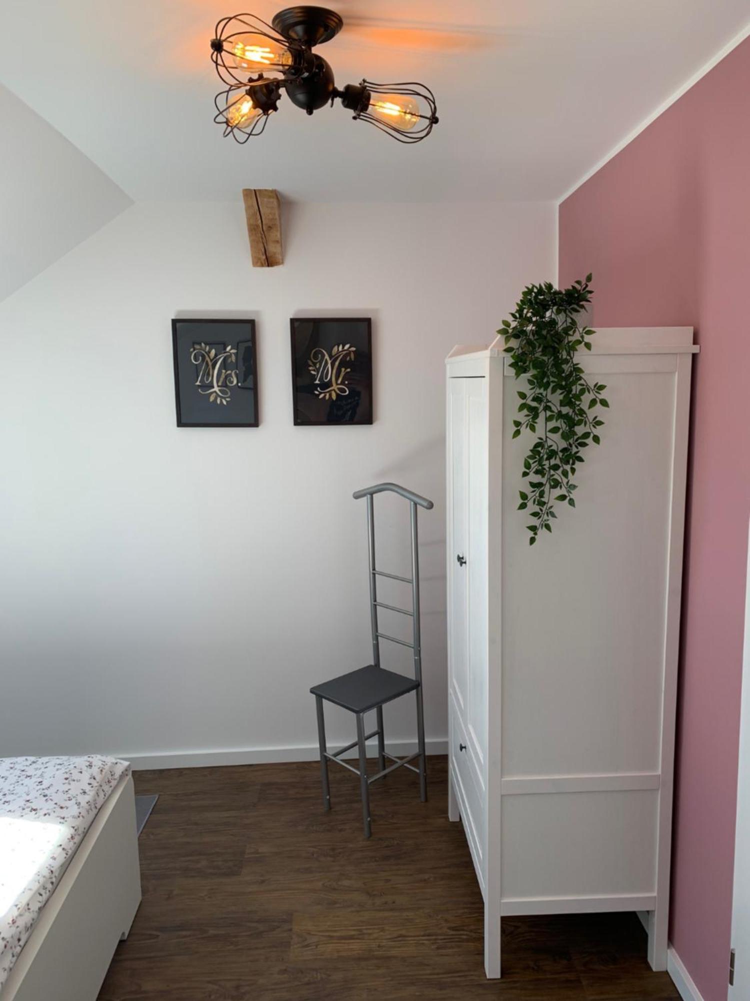 Apartement Lujzi Wilhelmshaven Luaran gambar